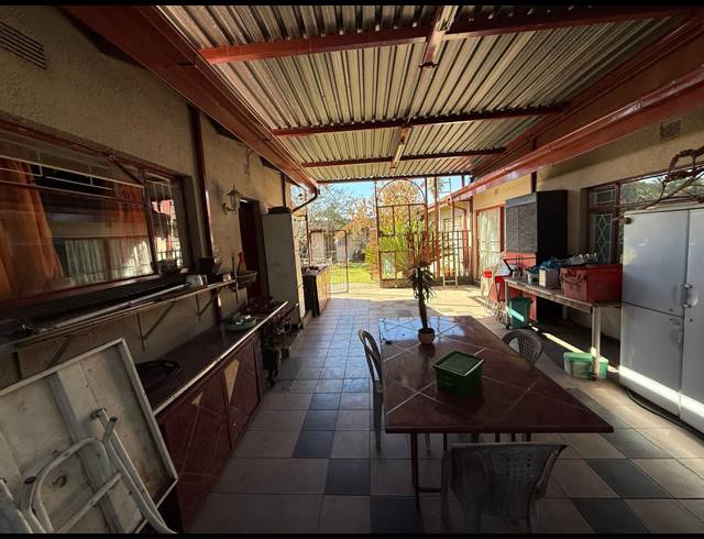 4 BEDROOM HOUSE FOR SALE IN VANDERBIJLPARK CE 5